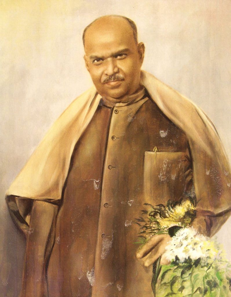 Artist giving final touches to a bust of Syama Prasad Mookerjee in Kolkata